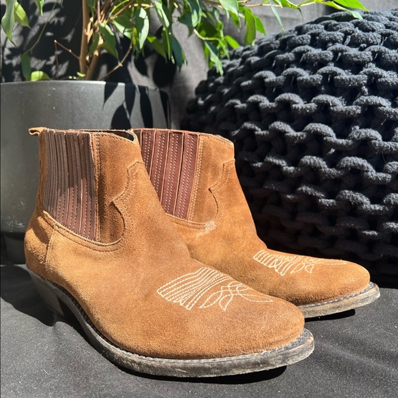 Golden Goose Shoes - Golden Goose Deluxe Brand